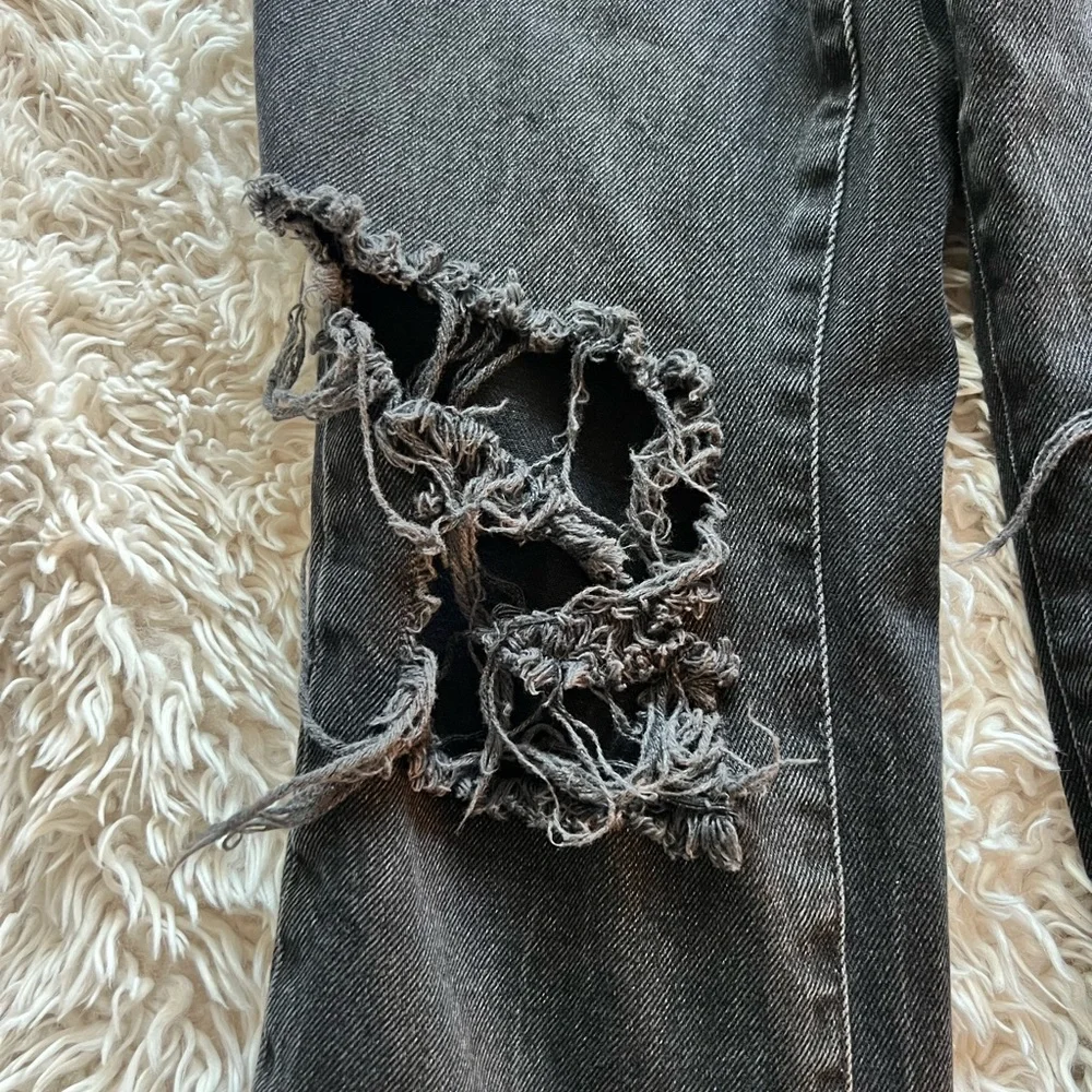 BDG Black Distressed Ankle Jeans - Picture 4 of 9